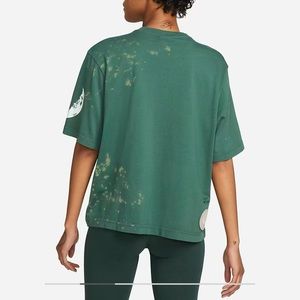 Brand new Nike Sportswear Boxy T Shirt Never Worn